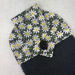 Load image into Gallery viewer, Darling Daisies
