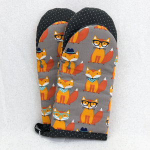 Oven Mitts: Dapper Foxes